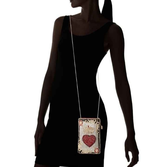 Mary Frances Beaded Queen Of Hearts Heart and Crown Clutch Or Crossbody Bag - Picture 3 of 7